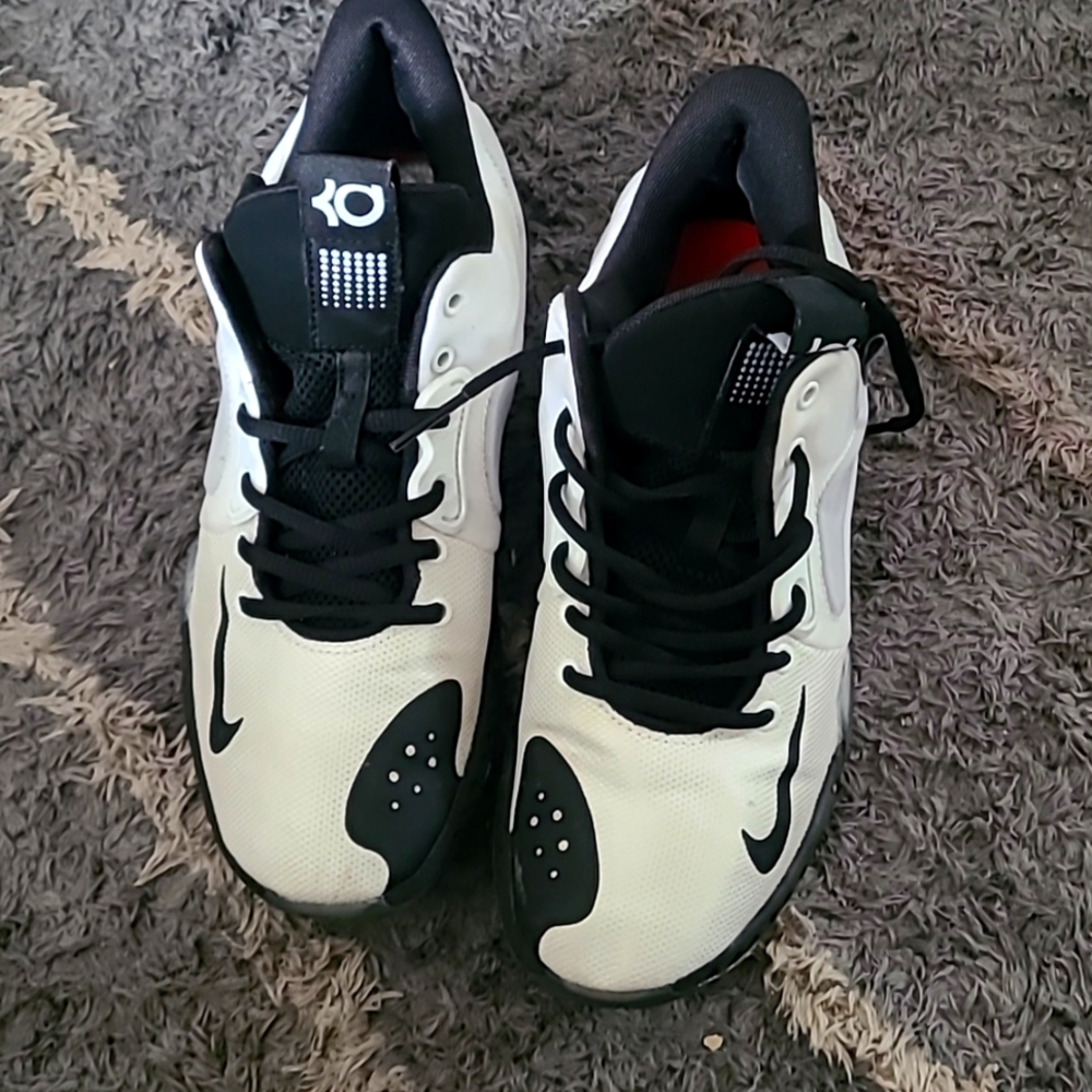 Nike size 8 mens